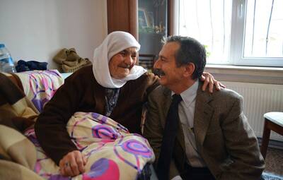 YAŞAMA UZANAN SICAK BİR DOST ELİ TEBEV