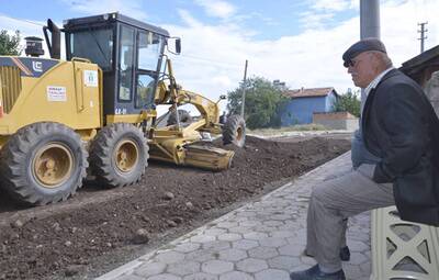FEN İŞLERİ MERKEZ VE KIRSALDA YOĞUN MESAİDE