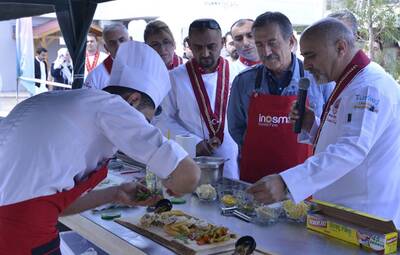 GENÇ AŞÇILAR PİŞMİŞ TOPRAK'TA HÜNERLERİNİ SERGİLEDİ