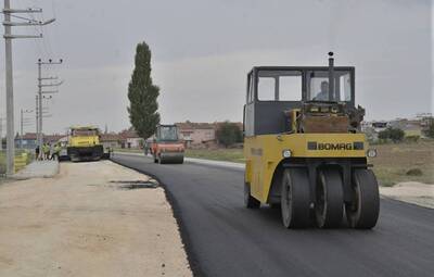   TEPEBAŞI FEN İŞLERİ AKTÜRK SOKAK'I ASFALTLIYOR