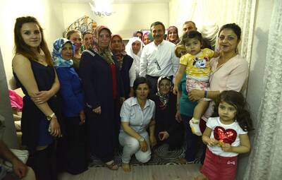 BAŞKAN ATAÇ VATANDAŞLARA KONUK OLUYOR