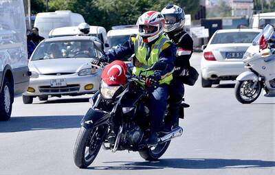 TEPEBAŞI'NDAN DUMLUPINAR'A MOTOSİKLET ÇIKARMASI