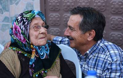 İFTAR SOFRALARININ MUTLULUĞU TEPEBAŞI'NDA YAŞANIR