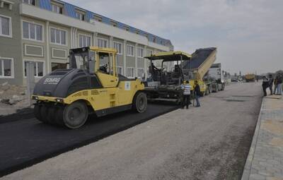 ELMALI MEVKİNDE ASFALT ÇALIŞMASI 