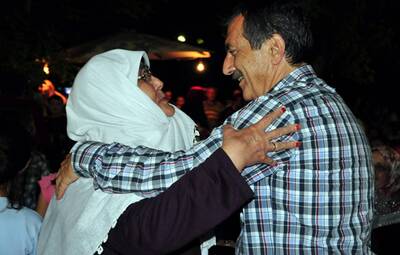 TEPEBAŞI BELEDİYESİ RAMAZAN BEREKETİNİ MAHALLELERE TAŞIYOR