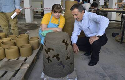 HEYECANLA ESERLERİN TAMAMLANMASINI BEKLİYORUZ
