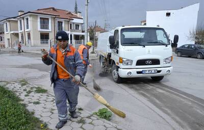 TEPEBAŞI'NDA BAHAR TEMİZLİĞİ