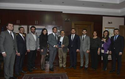GENÇ GİRİŞİMCİLER BAŞKAN ATAÇ'I ZİYARET ETTİ