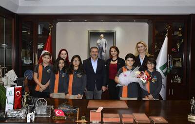 ETKİN KOLEJİ'NDEN BAŞKAN ATAÇ'A ZİYARET