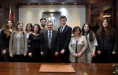 ATATÜRKÇÜ GENÇLER BAŞKAN ATAÇ'I ZİYARET ETTİ