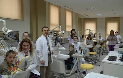 DİŞ SAĞLIĞI MERKEZİ REKOR SAYIDA ÇOCUĞA ULAŞTI