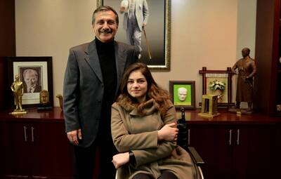 ZEYNEP, BAŞKAN ATAÇ'I ZİYARET ETTİ