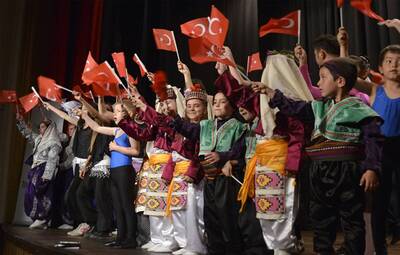 TEPEBAŞI'NDA 23 NİSAN COŞKUSU 