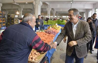 BAŞKAN ATAÇ, ÇAMLICA KAPALI PAZARYERİNDE