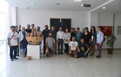 TOPRAĞIN SANATÇILARI BAŞKAN ATAÇ'I ZİYARET ETTİ