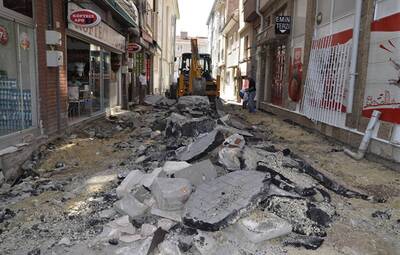 FEN İŞLERİ EKİPLERİ HOŞNUDİYE MAHALLESİNDE
