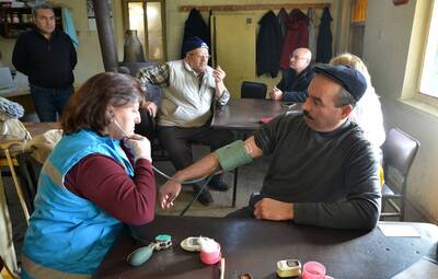 KIRSALDA SAĞLIK TARAMALARI DEVAM EDİYOR
