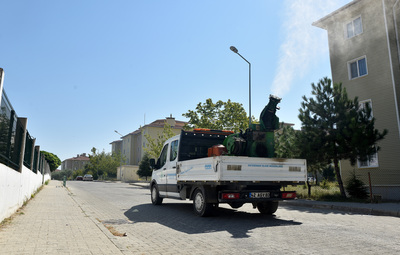 İLAÇLAMA ÇALIŞMALARI HIZ KESMİYOR