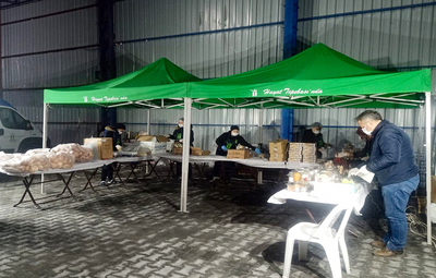 TEPEBAŞI 5 BİN DEPREMZEDE İÇİN SAHUR VE İFTAR SOFRASI KURUYOR