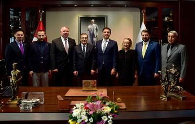 TÜRK KIZILAY'DAN BAŞKAN ATAÇ'A ZİYARET
