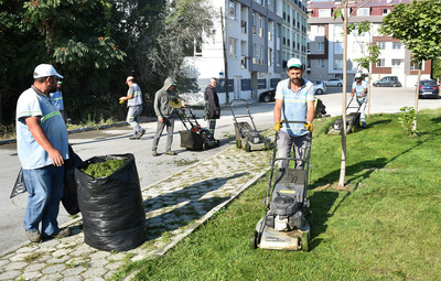TEPEBAŞI'NIN PARKLARINDA ÇALIŞMALAR SÜRÜYOR