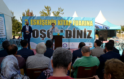 BAŞKAN ATAÇ KİTAP FUARININ AÇILIŞINA KATILDI
