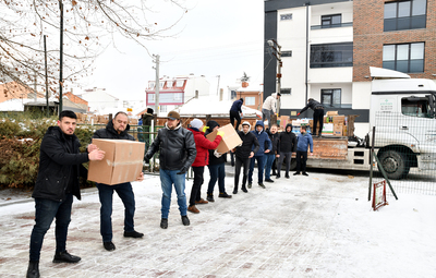TEPEBAŞI DEPREMZEDELER İÇİN SEFERBER OLDU