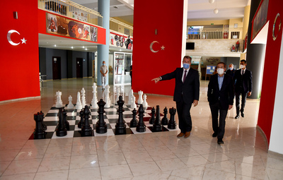 BAŞKAN ATAÇ'TAN MİLLİ İRADE İLKOKULU'NA ZİYARET