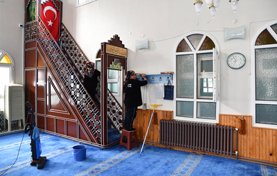 CAMİLERDE RAMAZAN TEMİZLİĞİ