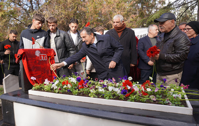 EFSANE KALECİ SİNAN ALAĞAÇ KABRİ BAŞINDA ANILDI