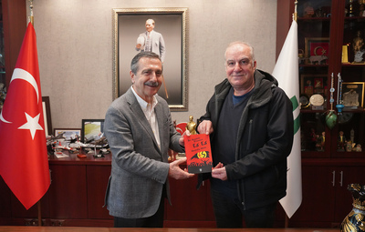 GAZETECİ-YAZAR METİN'DEN BAŞKAN ATAÇ'A ZİYARET