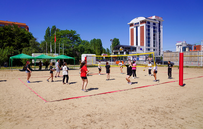 PLAJ VOLEYBOLU KURSU BAŞLADI