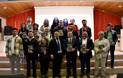 YAZAR ÖZCAN MUTLU ESKİŞEHİRLİ OKURLARI İLE BULUŞTU