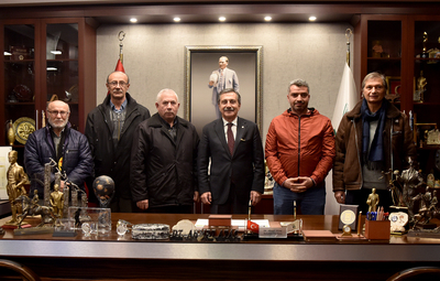ALTINEVLER CAMİ DERNEĞİ'NDEN BAŞKAN ATAÇ’A ZİYARET