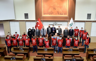 TEPEBAŞI'NDA TOPLU İŞ SÖZLEŞMESİ SEVİNCİ
