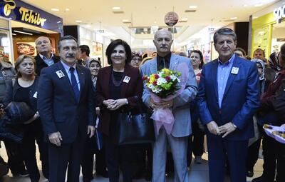 GÖSTERDİĞİ YOLDA İLERLEYECEĞİZ