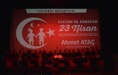 ŞARKILAR İLE 23 NİSAN COŞKUSU