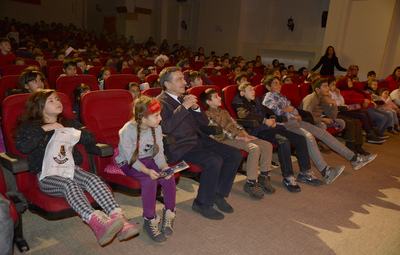KARNE HEDİYELERİNİ BAŞKAN ATAÇ'TAN ALDILAR
