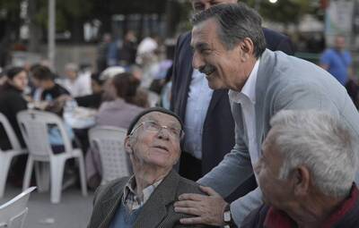 ULUÖNDER SAKİNLERİ İFTAR SOFRASINDA